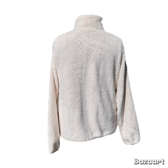 Elegant White-Cream Teddy Jacket - Picture 3 of 9